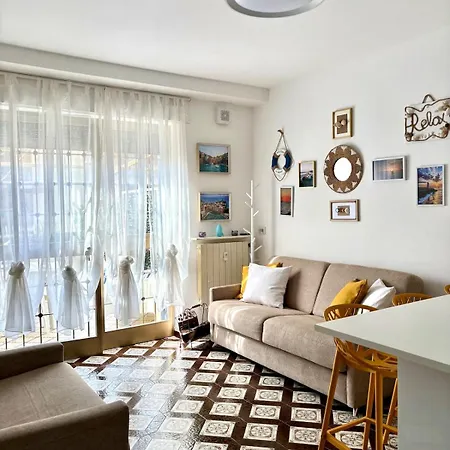 Monolocale Con Terrazzo Esclusivo דירה ראפאלו