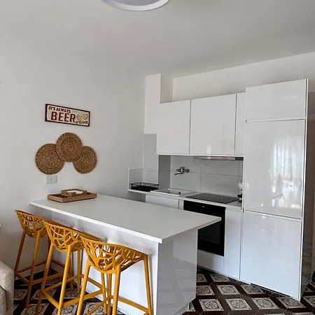 Monolocale Con Terrazzo Esclusivo ראפאלו